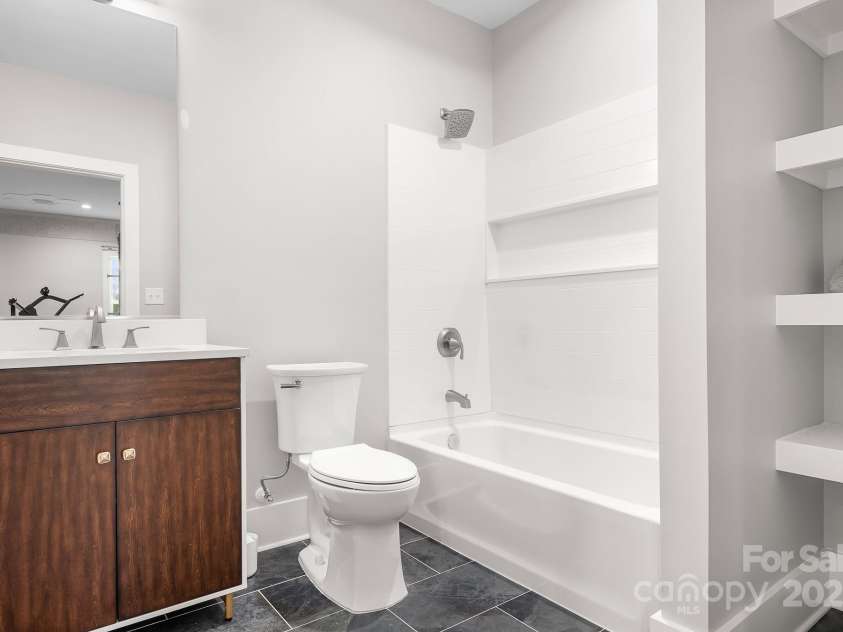 12928 Aberdeen Park Drive, Huntersville, NC 28078.  MLS# CAR4325509, YatesRealty ID 3473. Full Bathroom - Basement. 