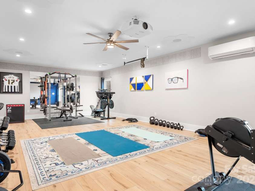 12928 Aberdeen Park Drive, Huntersville, NC 28078.  MLS# CAR4325509, YatesRealty ID 3473. Large Finished Basement. 