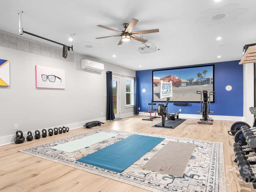 12928 Aberdeen Park Drive, Huntersville, NC 28078.  MLS# CAR4325509, YatesRealty ID 3473. Large Finished Basement. 
