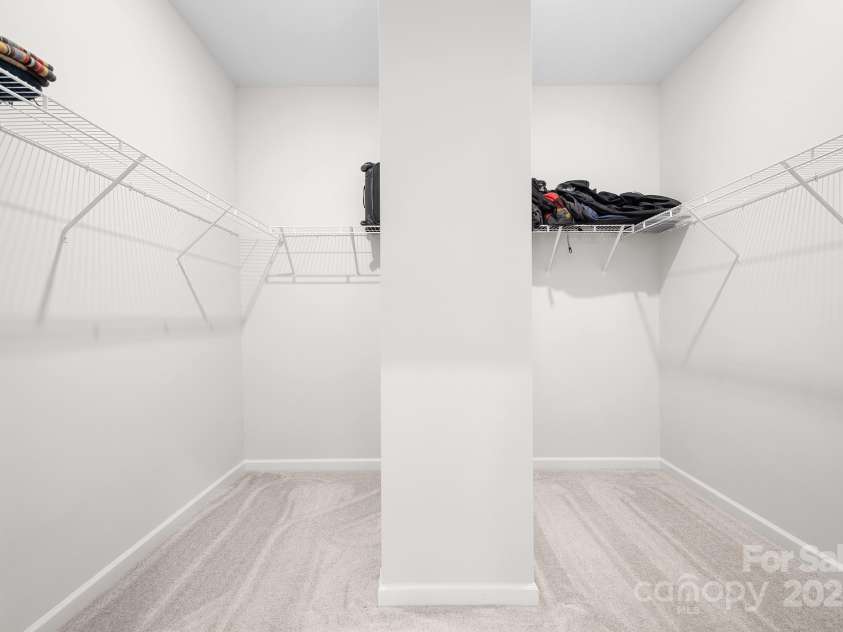 12928 Aberdeen Park Drive, Huntersville, NC 28078.  MLS# CAR4325509, YatesRealty ID 3473. Walk-In Primary Closet. 