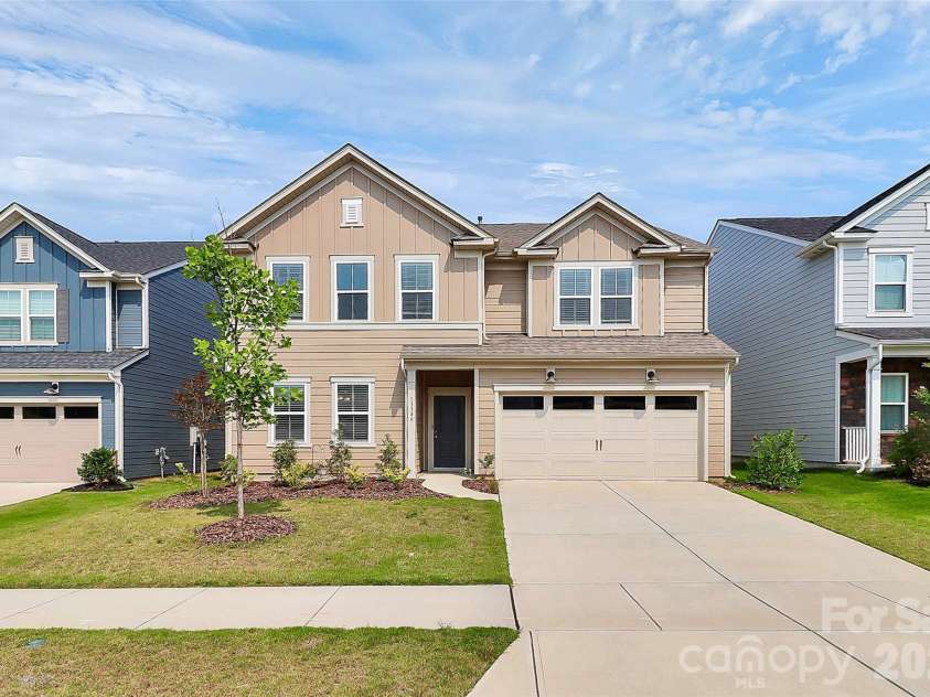 13140 Sudwick Lane, Charlotte, NC 28278.  MLS# CAR4343170, YatesRealty ID 3473. 