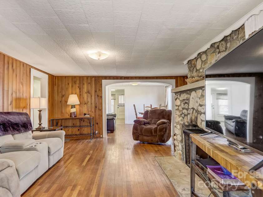 1639 Soco Road, Maggie Valley, NC 28751.  MLS# CAR4214024, YatesRealty ID 3473. 