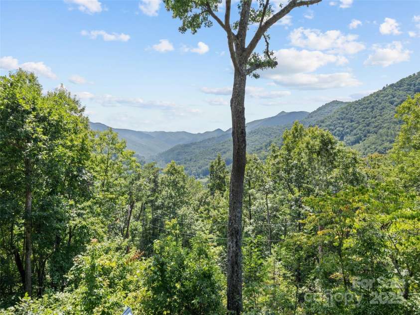 144 Avant Road, Canton, NC 28716.  MLS# CAR4295790, YatesRealty ID 34730. 