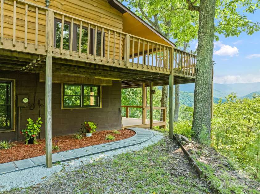 144 Avant Road, Canton, NC 28716.  MLS# CAR4295790, YatesRealty ID 34730. 