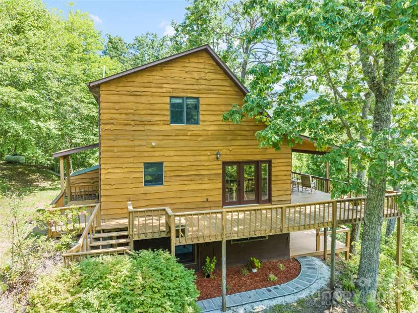 144 Avant Road, Canton, NC 28716.  MLS# CAR4295790, YatesRealty ID 34730. 
