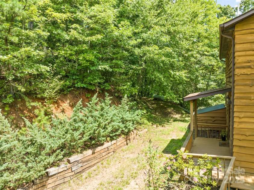 144 Avant Road, Canton, NC 28716.  MLS# CAR4295790, YatesRealty ID 34730. 
