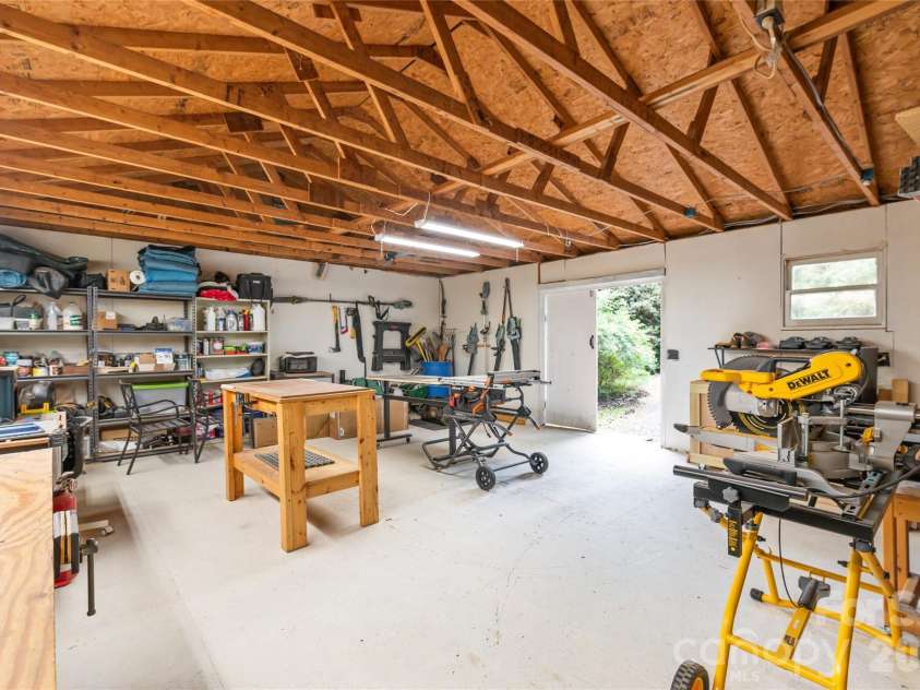 7012 Knotty Pine Road, Waxhaw, NC 28173.  MLS# CAR4388144, YatesRealty ID 34730. 