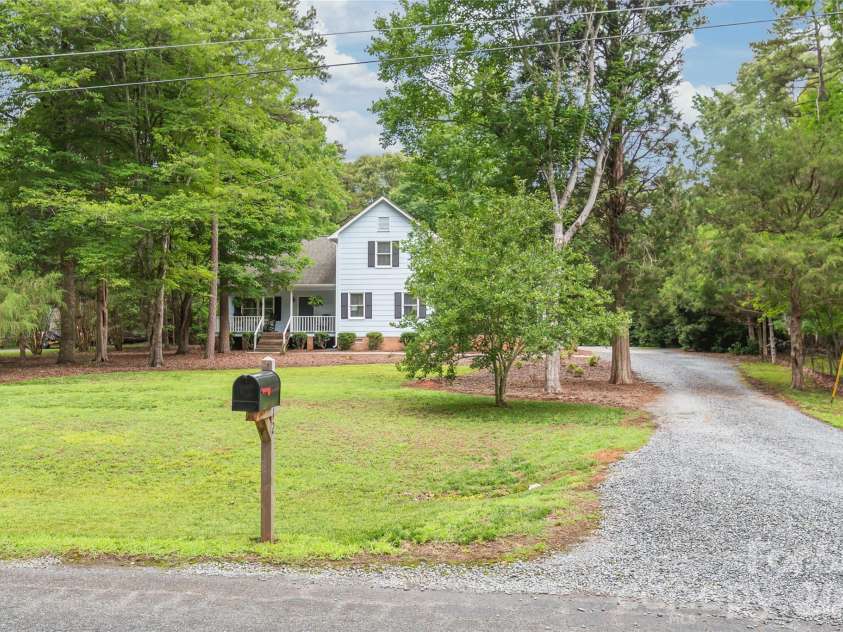 7012 Knotty Pine Road, Waxhaw, NC 28173.  MLS# CAR4388144, YatesRealty ID 34730. Enjoy the quietness