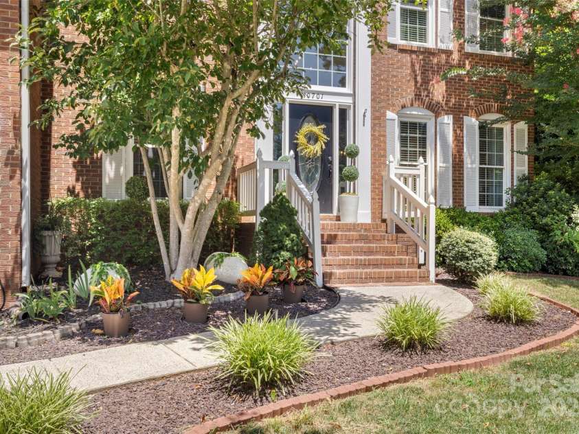 10701 Spring Camp Way, Charlotte, NC 28277.  MLS# CAR4286073, YatesRealty ID 34731. 