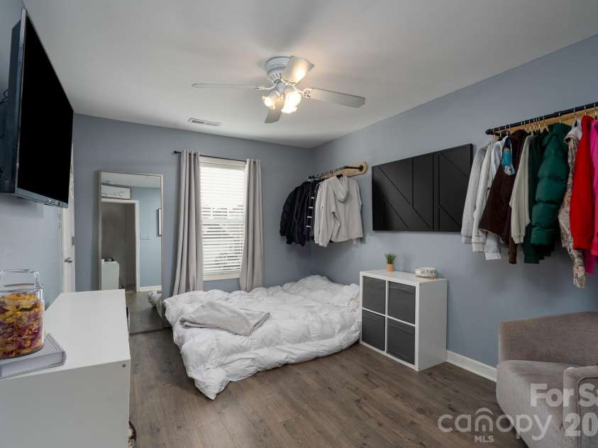 1439 Napa Street, Concord, NC 28027.  MLS# CAR4349177, YatesRealty ID 34732. 
