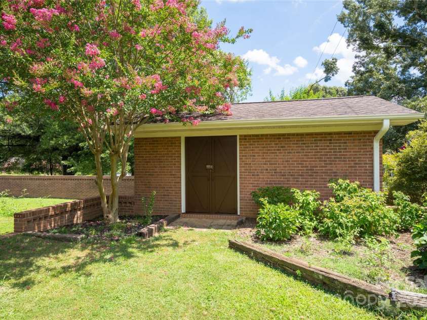 5486 Highway 27 Highway, Iron Station, NC 28080.  MLS# CAR4283380, YatesRealty ID 34732. 