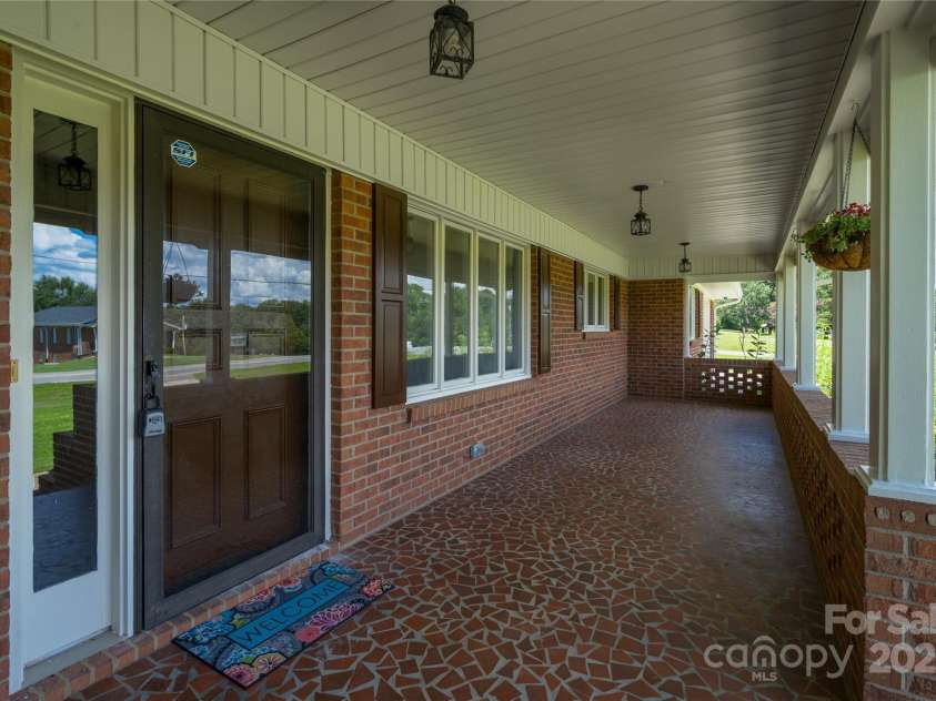5486 Highway 27 Highway, Iron Station, NC 28080.  MLS# CAR4283380, YatesRealty ID 34732. 