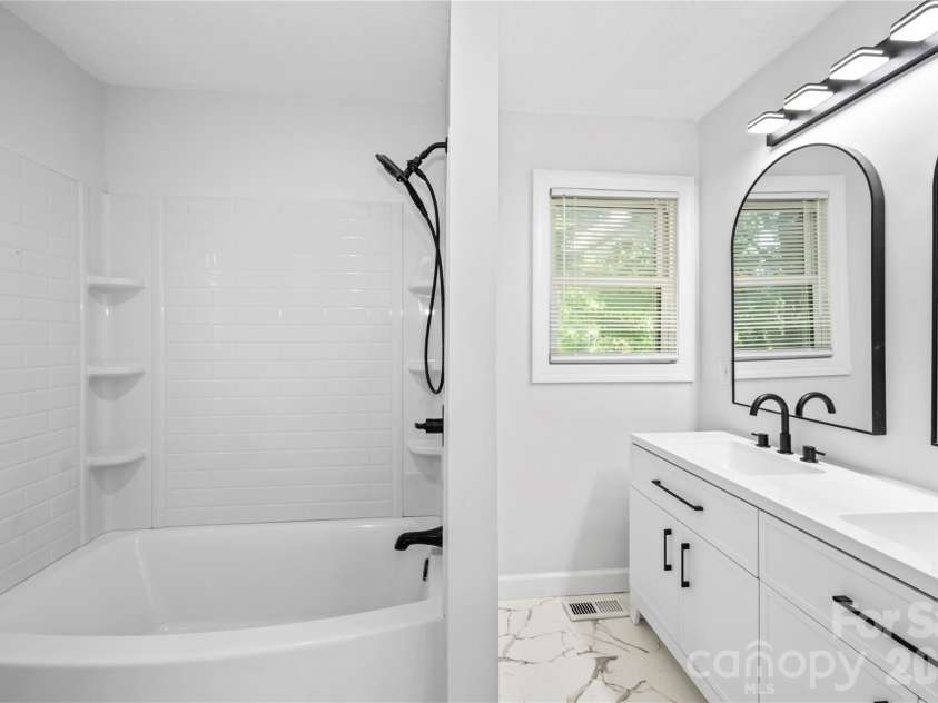 142 Substation Road, Canton, NC 28716.  MLS# CAR4395997, YatesRealty ID 34733. 