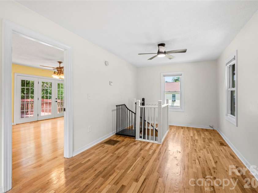 142 Substation Road, Canton, NC 28716.  MLS# CAR4395997, YatesRealty ID 34733. 