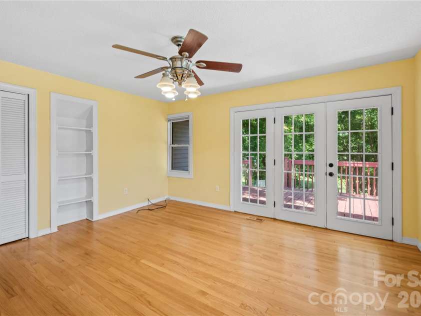142 Substation Road, Canton, NC 28716.  MLS# CAR4395997, YatesRealty ID 34733. 