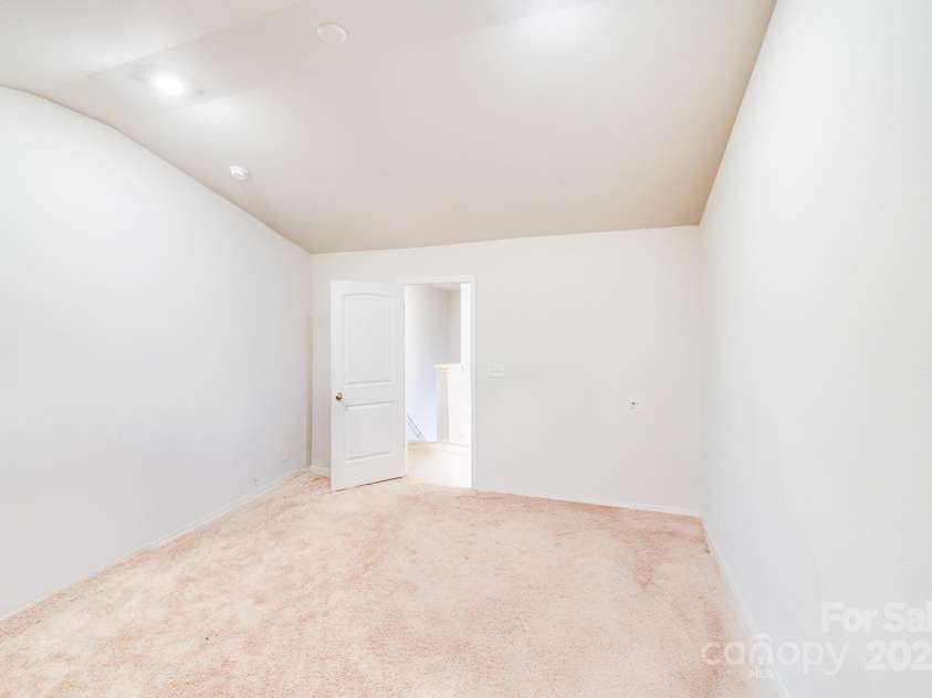 611 Maddox Drive, Shelby, NC 28152.  MLS# CAR4281912, YatesRealty ID 34733. 