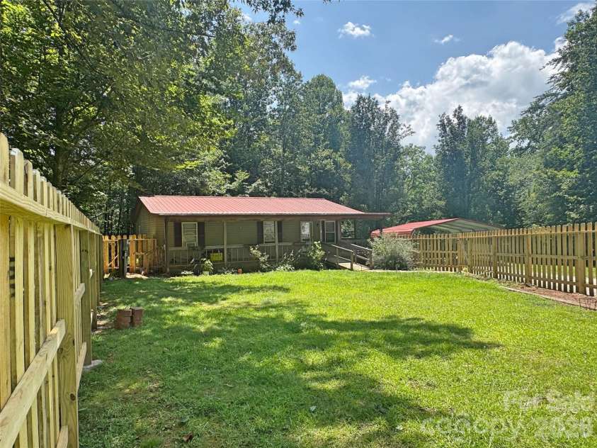 173 Croom Hollow Drive, Nebo, NC 28761.  MLS# CAR4399515, YatesRealty ID 34735. 