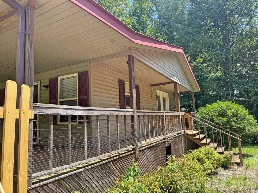 173 Croom Hollow Drive, Nebo, NC 28761.  MLS# CAR4399515, YatesRealty ID 34735. 