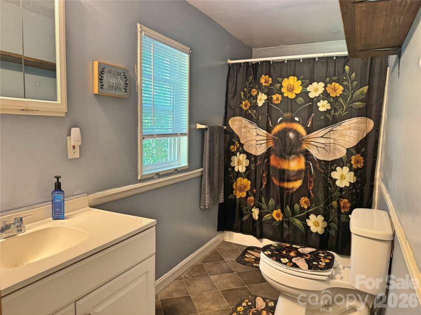 173 Croom Hollow Drive, Nebo, NC 28761.  MLS# CAR4399515, YatesRealty ID 34735. 