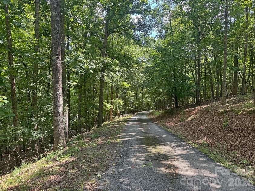 173 Croom Hollow Drive, Nebo, NC 28761.  MLS# CAR4399515, YatesRealty ID 34735. 