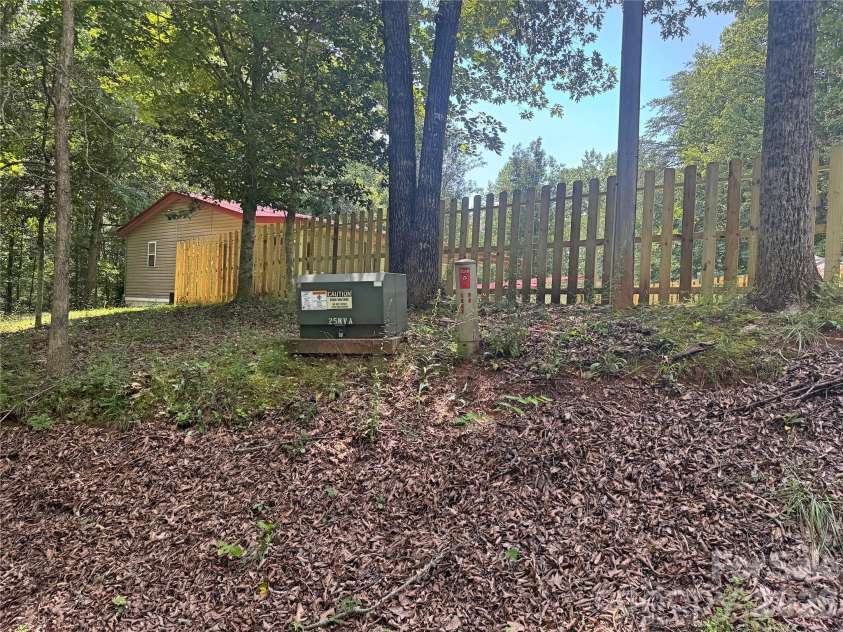 173 Croom Hollow Drive, Nebo, NC 28761.  MLS# CAR4399515, YatesRealty ID 34735. 