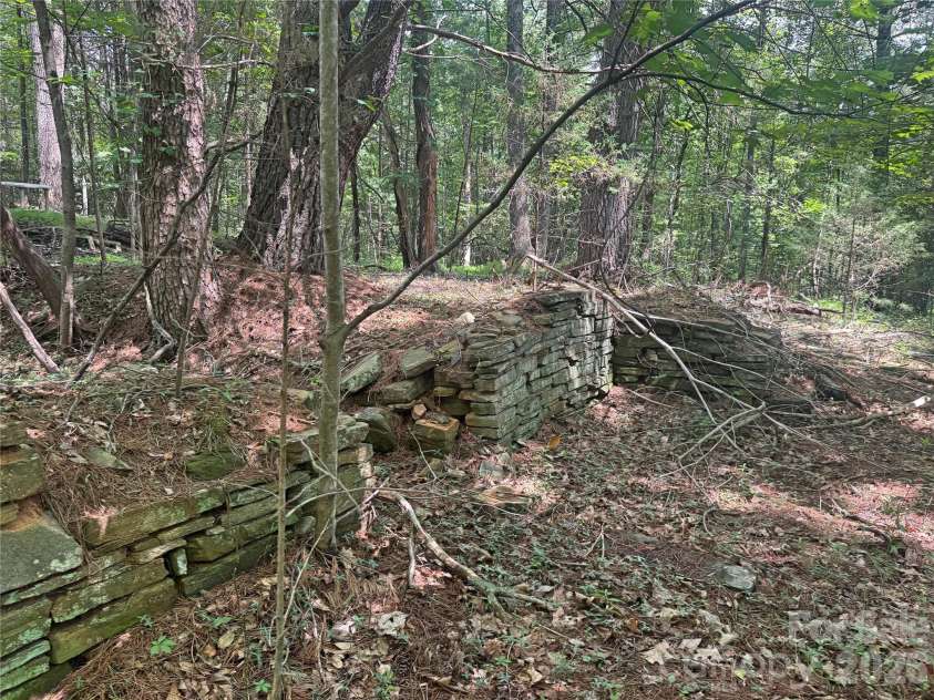 173 Croom Hollow Drive, Nebo, NC 28761.  MLS# CAR4399515, YatesRealty ID 34735. 