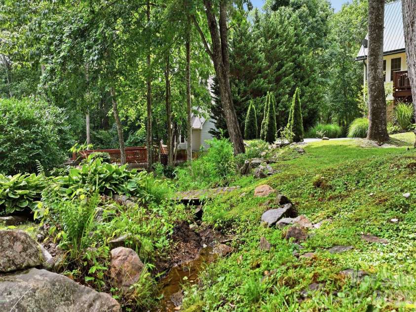 248 Brannon Forest Drive, Waynesville, NC 28785.  MLS# CAR4389917, YatesRealty ID 34736. 