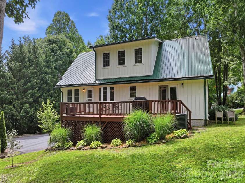 248 Brannon Forest Drive, Waynesville, NC 28785.  MLS# CAR4389917, YatesRealty ID 34736. 