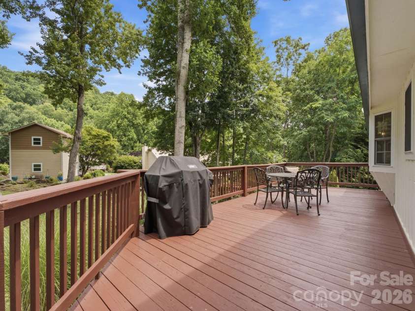 248 Brannon Forest Drive, Waynesville, NC 28785.  MLS# CAR4389917, YatesRealty ID 34736. 