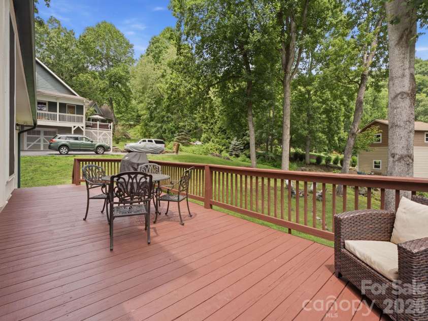 248 Brannon Forest Drive, Waynesville, NC 28785.  MLS# CAR4389917, YatesRealty ID 34736. 