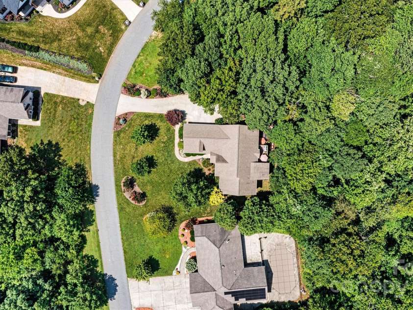 6212 Hayden Drive, Hickory, NC 28601.  MLS# CAR4283488, YatesRealty ID 34736. Aerial Direct Overview 