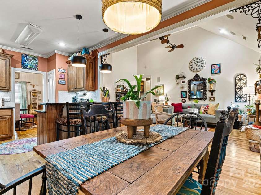 6212 Hayden Drive, Hickory, NC 28601.  MLS# CAR4283488, YatesRealty ID 34736. Informal Dining/Kitchen/Living Room View 