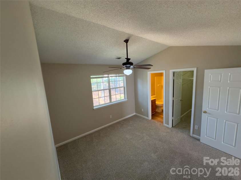 3103 Summercroft Lane, Charlotte, NC 28269.  MLS# CAR4399477, YatesRealty ID 34737. 