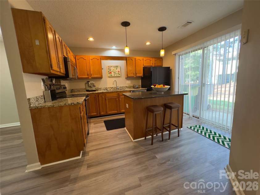 3103 Summercroft Lane, Charlotte, NC 28269.  MLS# CAR4399477, YatesRealty ID 34737. 
