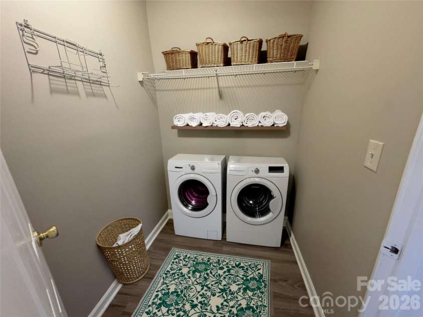 3103 Summercroft Lane, Charlotte, NC 28269.  MLS# CAR4399477, YatesRealty ID 34737. 