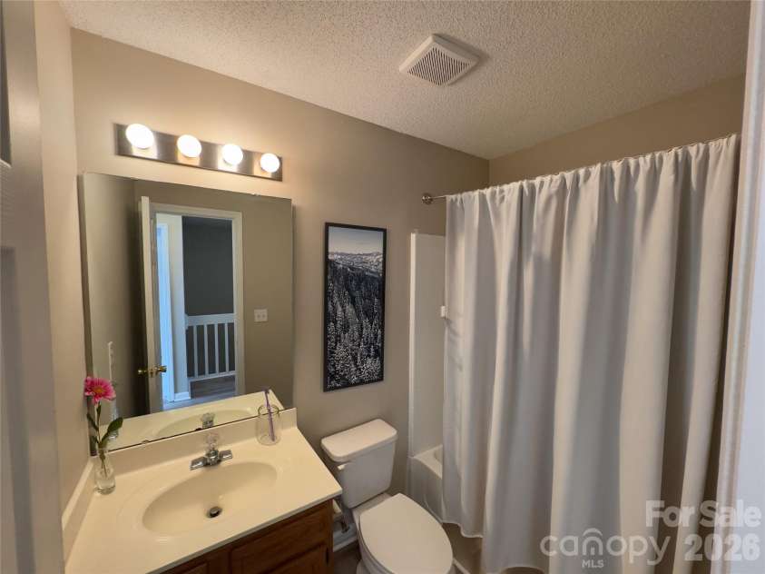 3103 Summercroft Lane, Charlotte, NC 28269.  MLS# CAR4399477, YatesRealty ID 34737. 