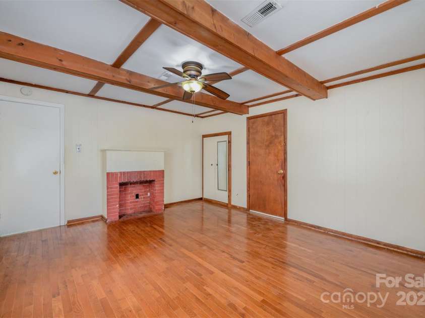 3154 Dublin Road, Charlotte, NC 28208.  MLS# CAR4288697, YatesRealty ID 34737. 