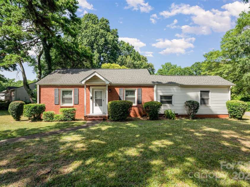 3154 Dublin Road, Charlotte, NC 28208.  MLS# CAR4288697, YatesRealty ID 34737. 