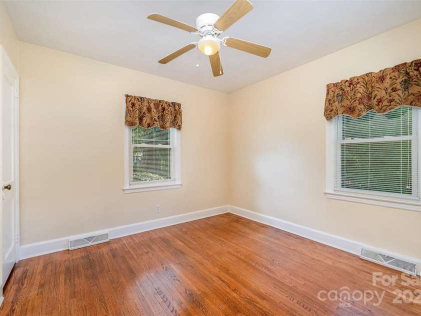 3154 Dublin Road, Charlotte, NC 28208.  MLS# CAR4288697, YatesRealty ID 34737. Bedroom 2
