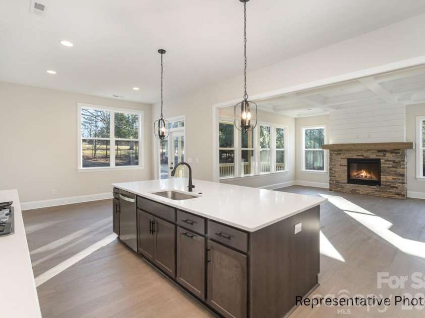 484 Edmunds Lane, Clover, SC 29710.  MLS# CAR4399200, YatesRealty ID 34738. 