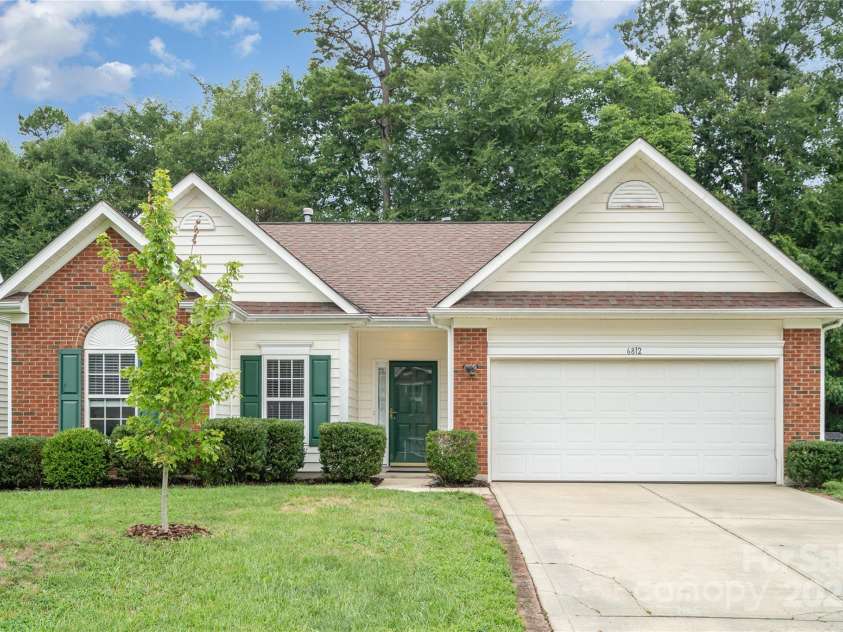 6812 Alydar Court, Charlotte, NC 28216.  MLS# CAR4287426, YatesRealty ID 34738. 