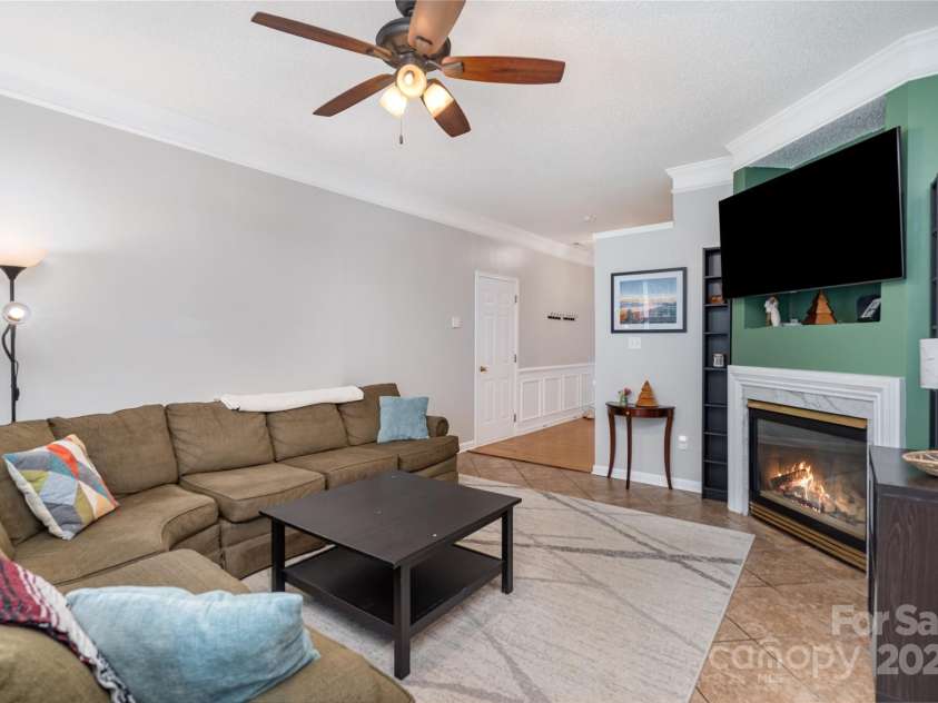 6812 Alydar Court, Charlotte, NC 28216.  MLS# CAR4287426, YatesRealty ID 34738. 