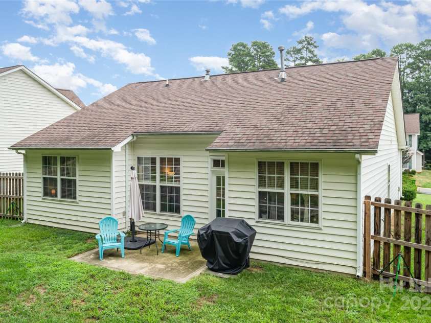 6812 Alydar Court, Charlotte, NC 28216.  MLS# CAR4287426, YatesRealty ID 34738. 