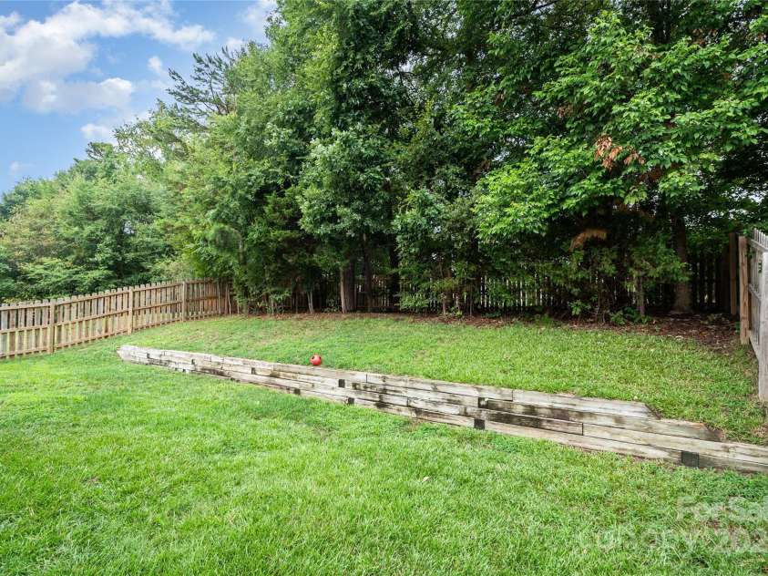6812 Alydar Court, Charlotte, NC 28216.  MLS# CAR4287426, YatesRealty ID 34738. 