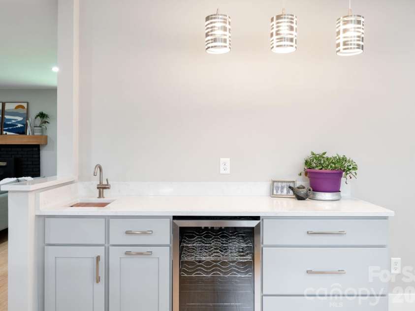 15 Pine Ridge Court, Fletcher, NC 28732.  MLS# CAR4338257, YatesRealty ID 34739. Beautiful Wet Bar with Wine Fridge