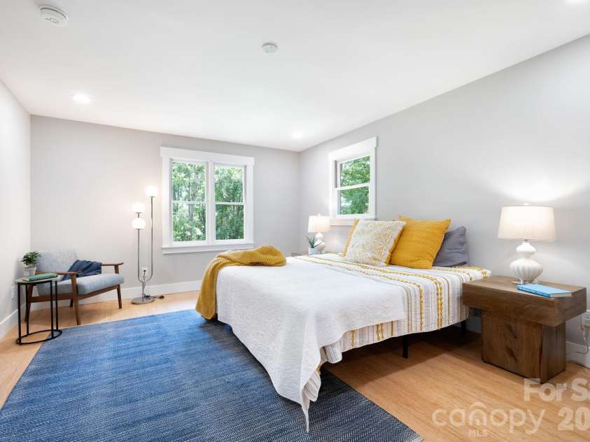 15 Pine Ridge Court, Fletcher, NC 28732.  MLS# CAR4338257, YatesRealty ID 34739. Wonderful Natural Light