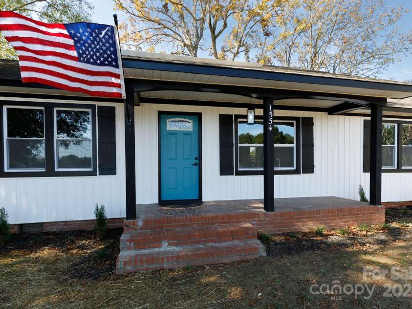 1554 Lynwood Drive, Lancaster, SC 29720.  MLS# CAR4197311, YatesRealty ID 3474. 