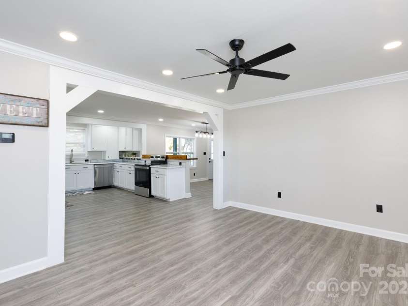 1554 Lynwood Drive, Lancaster, SC 29720.  MLS# CAR4197311, YatesRealty ID 3474. 