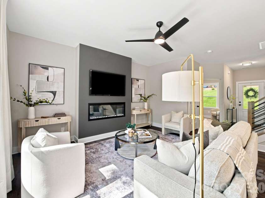 314 North Street, Dallas, NC 28034.  MLS# CAR4397910, YatesRealty ID 34740. 