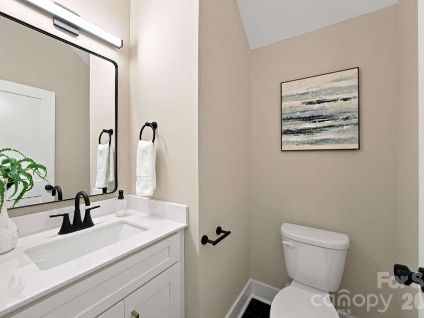 314 North Street, Dallas, NC 28034.  MLS# CAR4397910, YatesRealty ID 34740. 